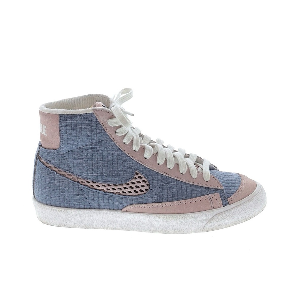 Nike Women's Blue and Pink High-Top Sneakers 6.5